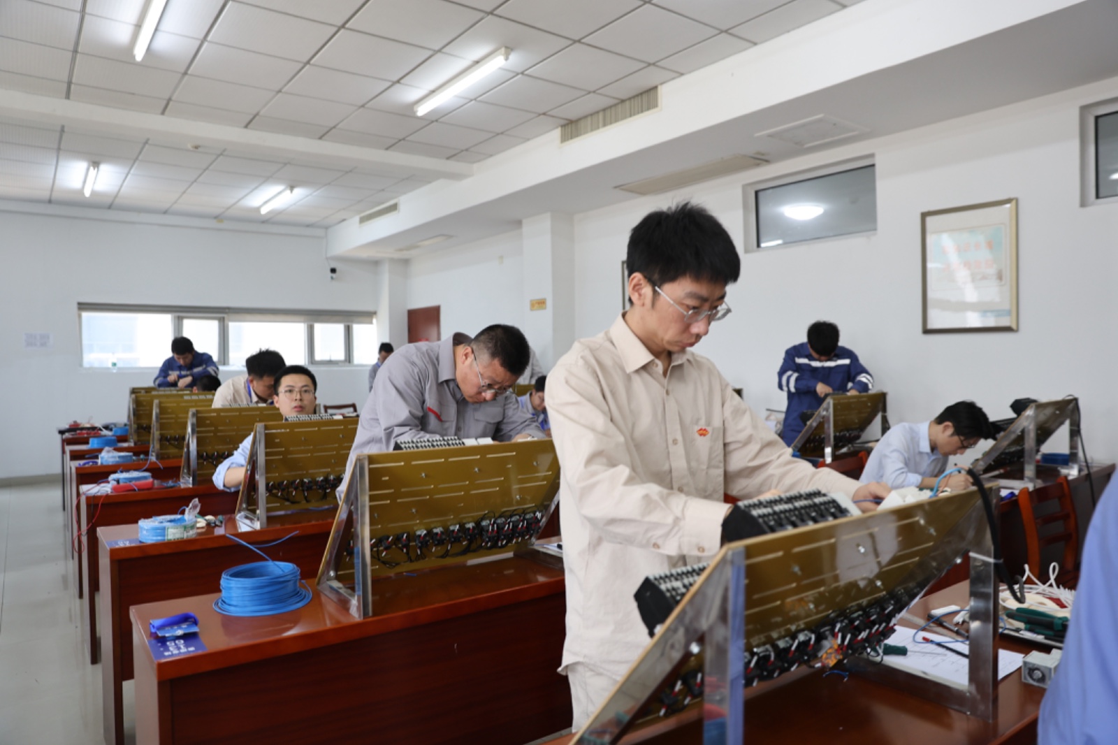 c9bfc9a9a439f08f9de6dd951fc14ef2