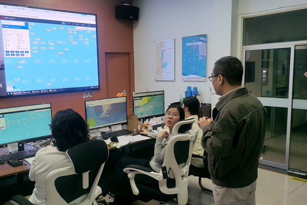 圖為現(xiàn)場協(xié)調(diào)